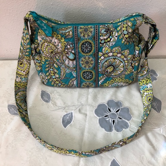 Vera Bradley Women's Small Shoulder Purse Top Zipper Closure - Picture 3 of 14